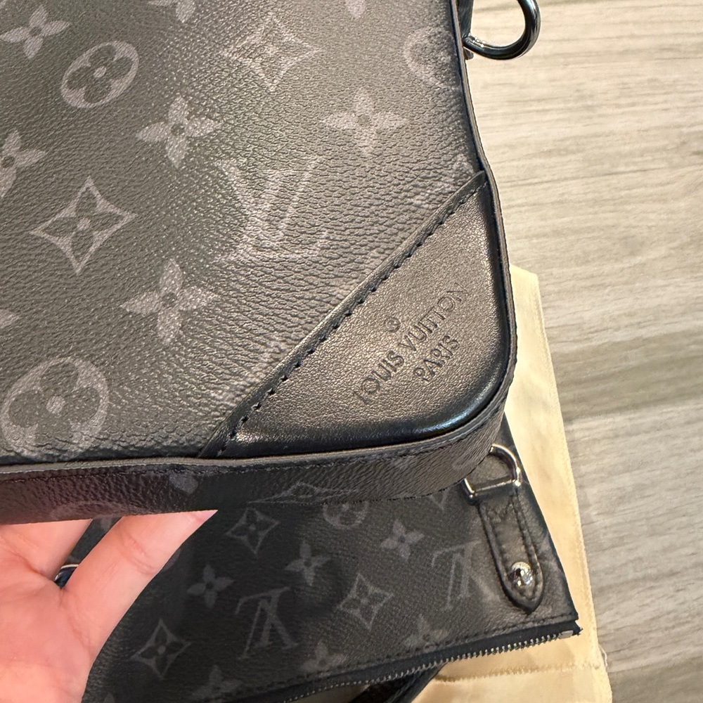 Louis Vuitton Trio Messenger Monogram Black Eclipse Bag LV M69443 - Picture 11 of 16